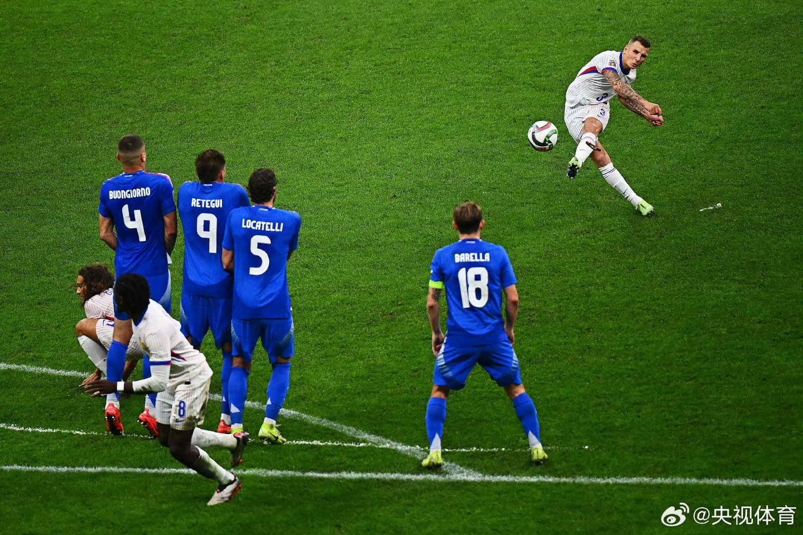 希腊绝杀英格兰，库尔图瓦点燃赛场