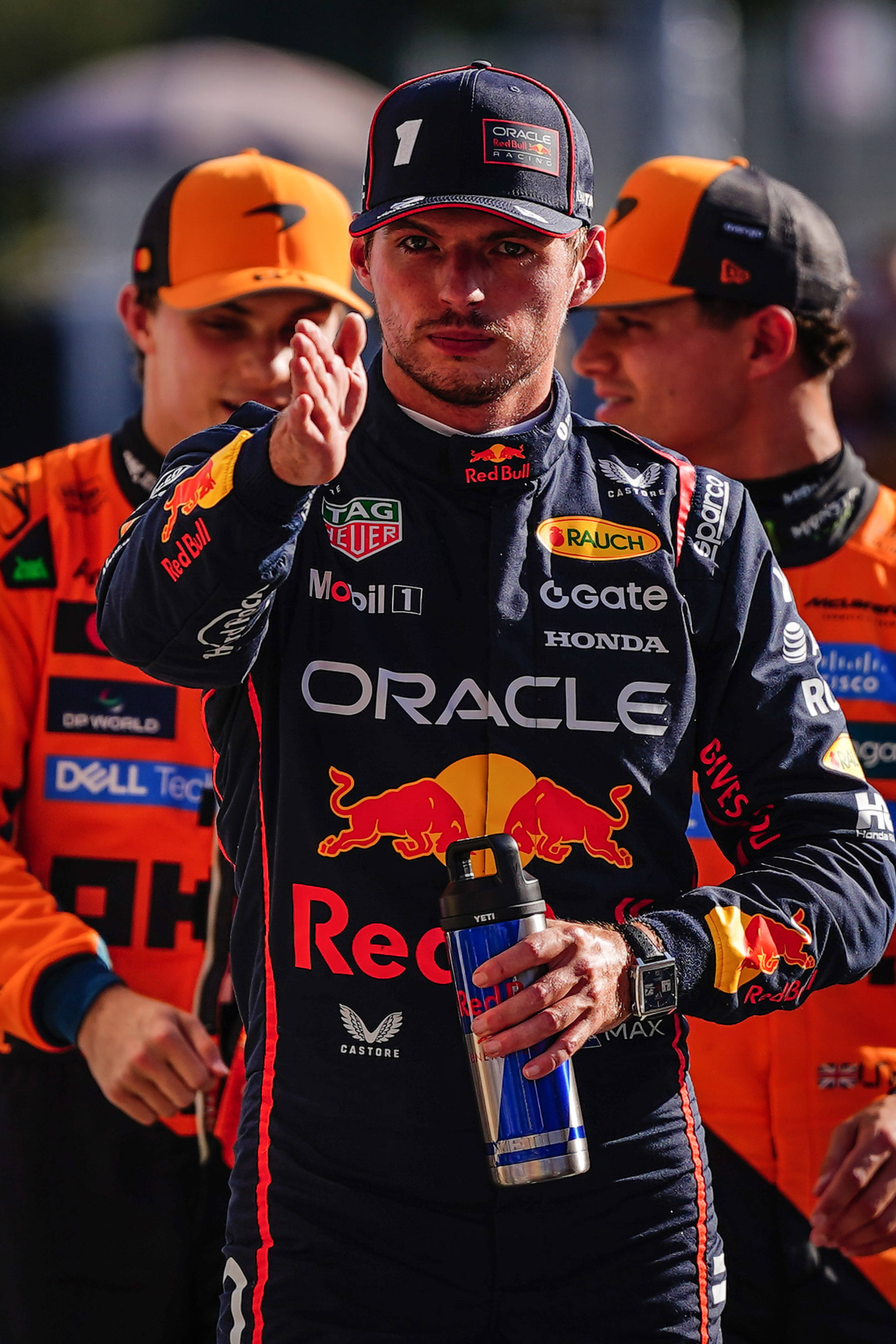 红牛车队轻取迈凯伦，拉塞尔关键制胜