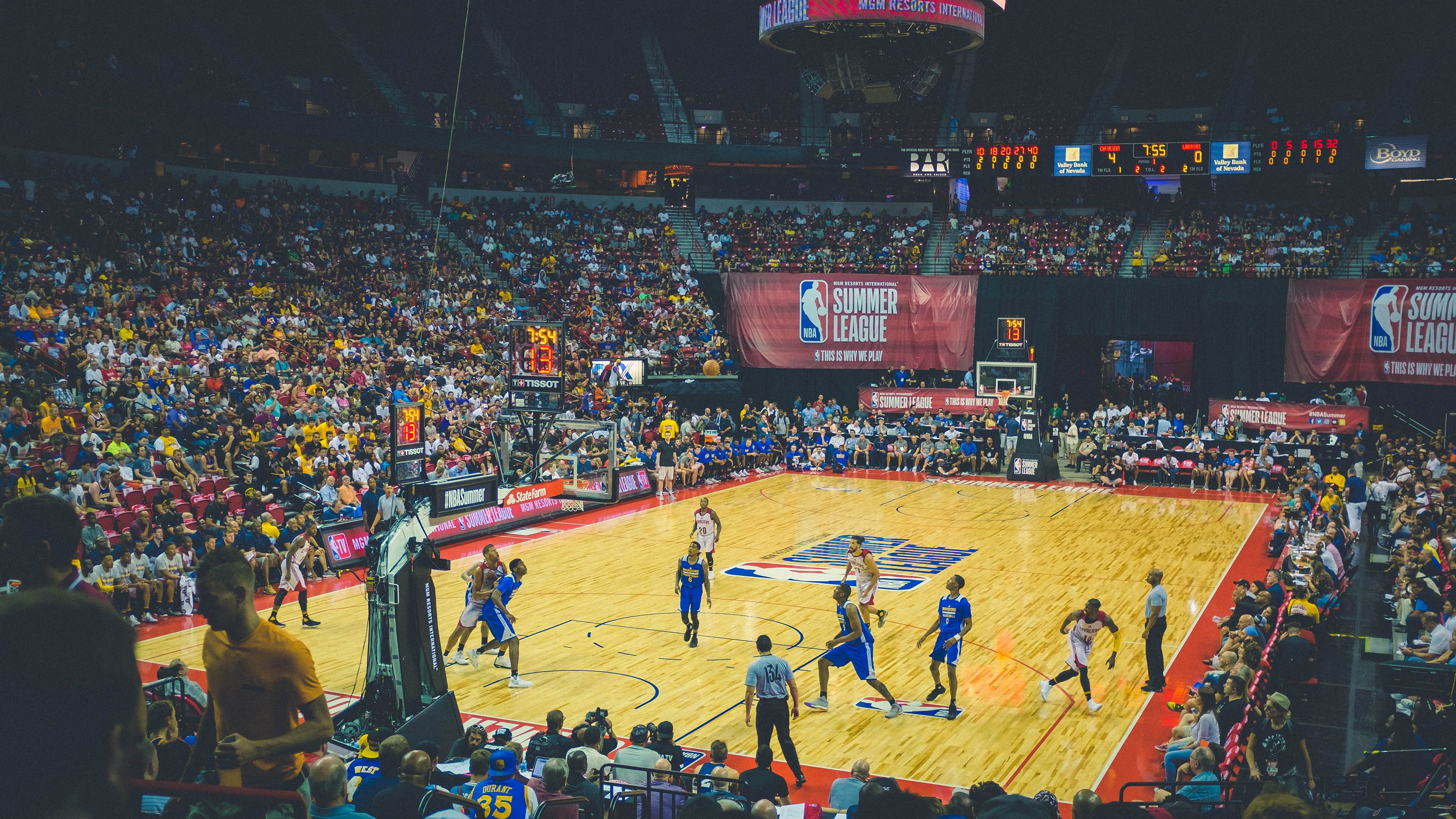 绝境绽放,乔治在新疆对阵上海的生死战中完成压力下的华丽爆发