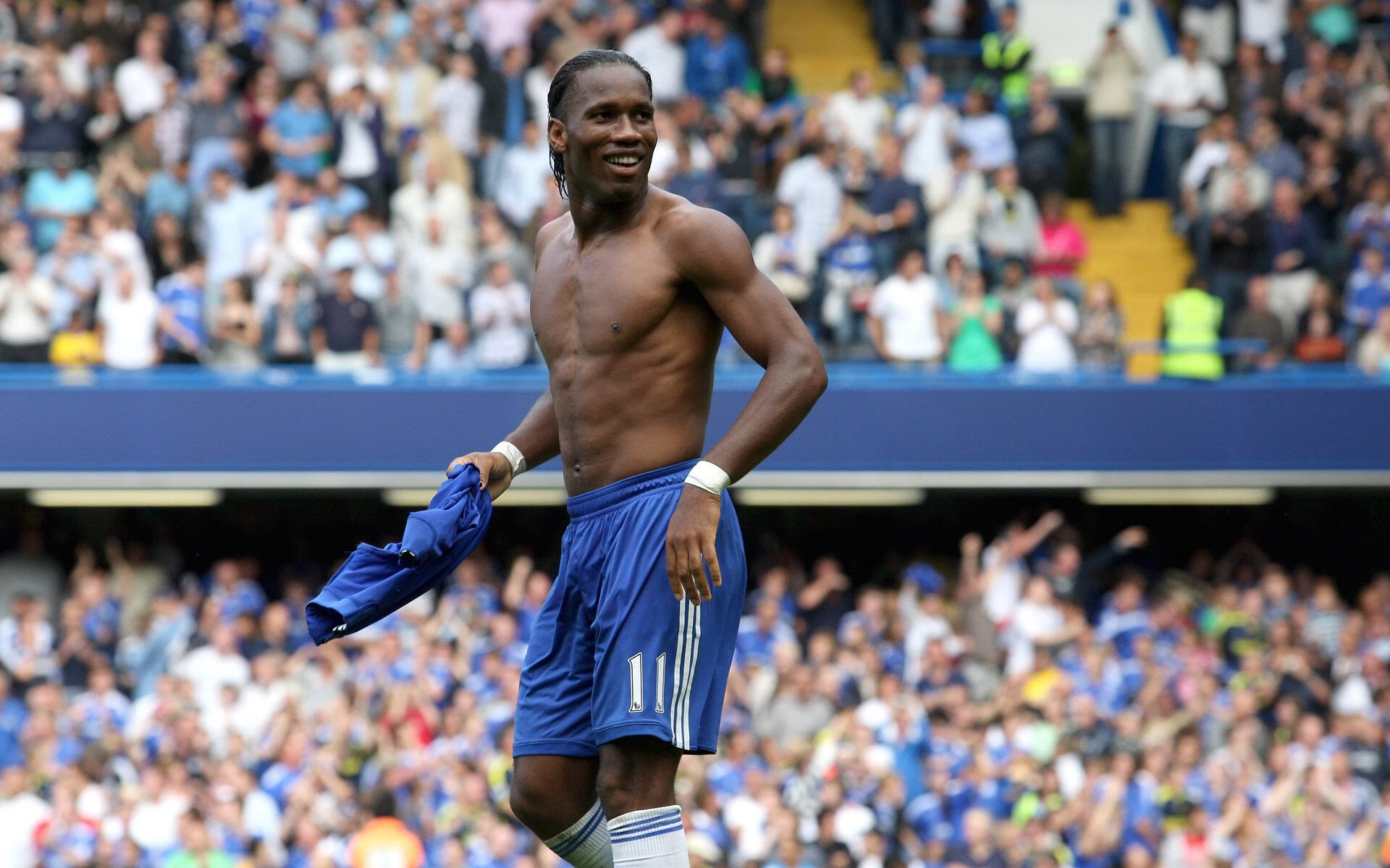 恩佐一剑封喉,那不勒斯客场掀翻塞维利亚,欧冠之路迎来关键转折